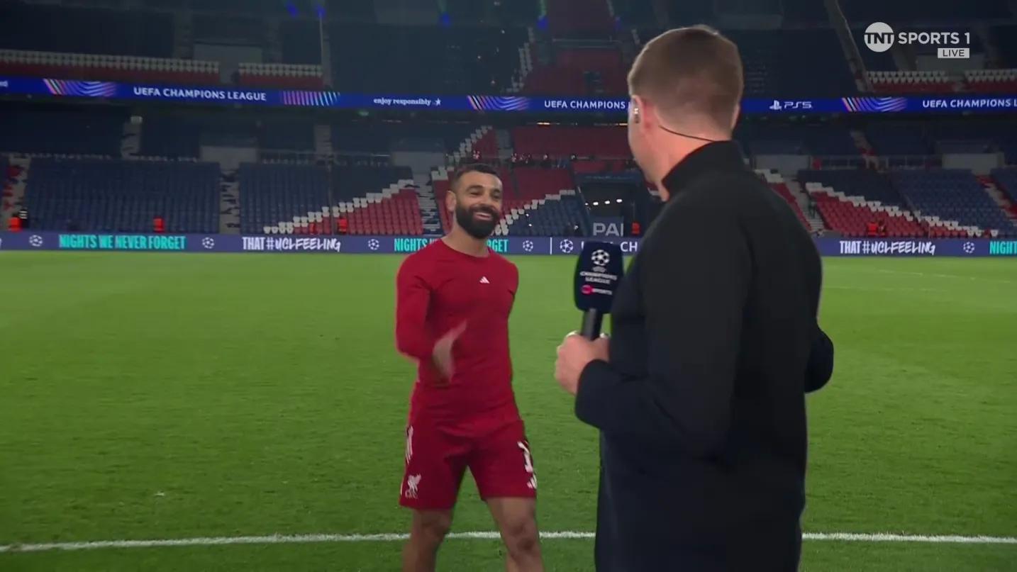 天博体育app下载-枯坐90分钟，萨拉赫赛后与杰拉德打招呼后拒绝了采访请求